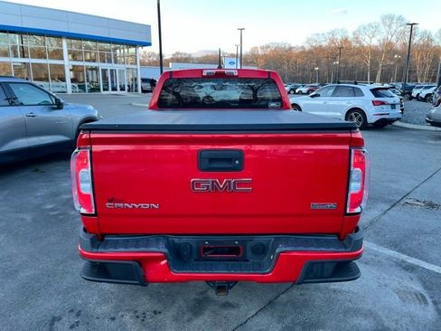 Used 2015 GMC Canyon SLE w/ All-Terrain Package image 7