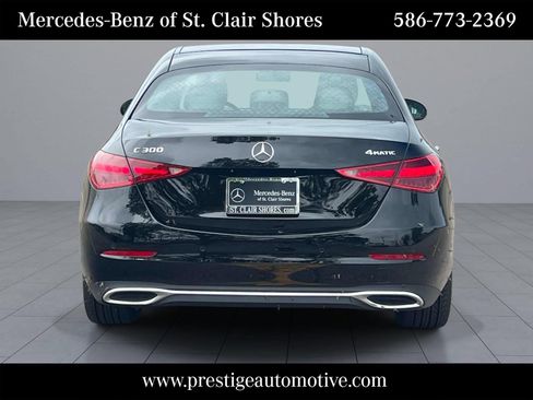 Used 2025 Mercedes-Benz C 300 4MATIC Sedan image 4