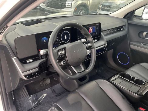 Certified 2025 Hyundai Ioniq 5 Limited AWD/4WD image 17