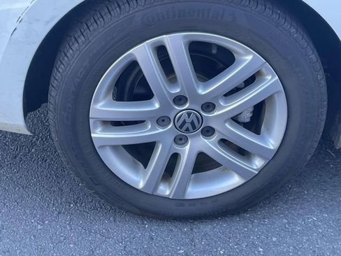 Used 2015 Volkswagen Jetta S image 12