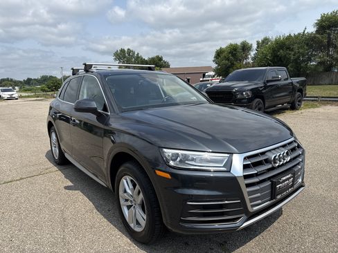 Used 2020 Audi Q5 2.0T Premium w/ Convenience Package AWD/4WD image 1
