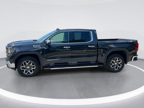Used 2024 GMC Sierra 1500 SLT w/ SLT Premium Plus Package AWD/4WD image 6