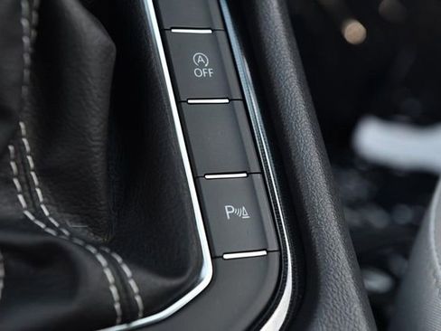 New 2026 Volkswagen Taos SE AWD/4WD image 18