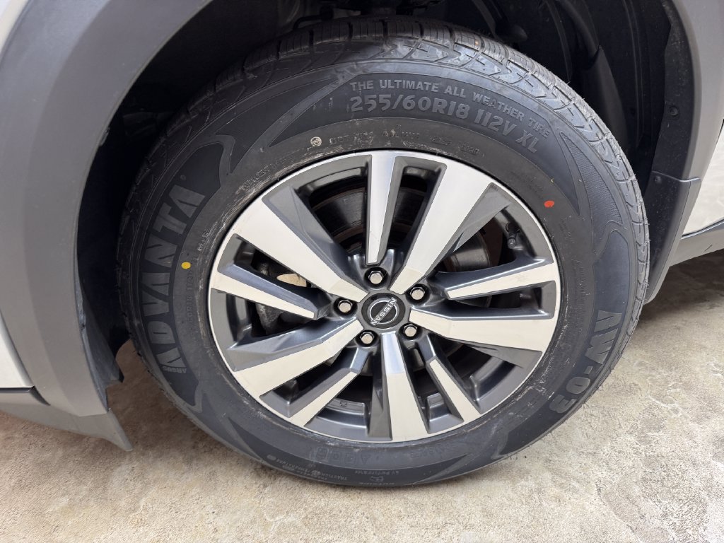 Used 2024 Nissan Pathfinder SL AWD/4WD image 31