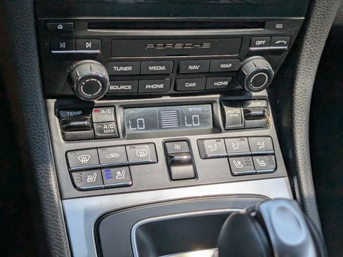 Certified 2022 Porsche 718 Boxster S w/ Premium Package RWD image 20