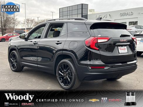 Certified 2024 GMC Terrain SLE w/ Elevation Edition image 6