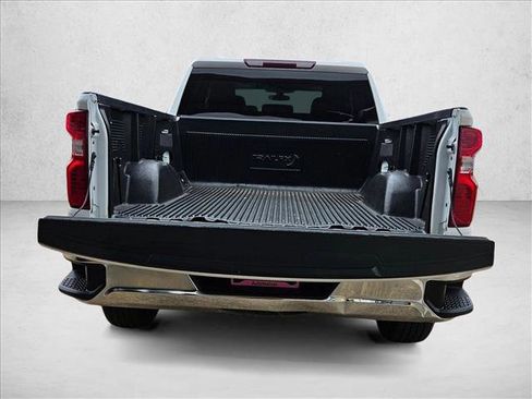 Used 2020 Chevrolet Silverado 1500 LT RWD image 6