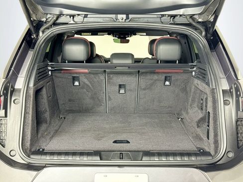 Used 2023 Land Rover Range Rover Sport SE Dynamic image 25