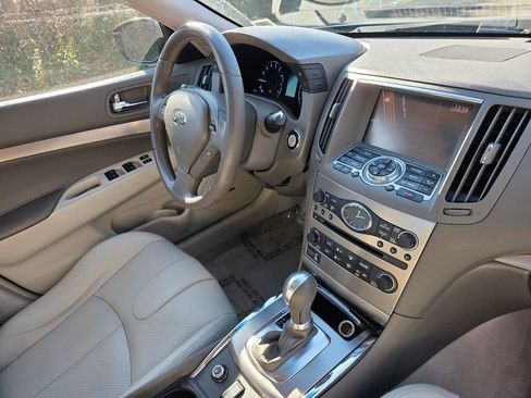 Used 2015 INFINITI Q40 AWD w/ Navigation Package image 29