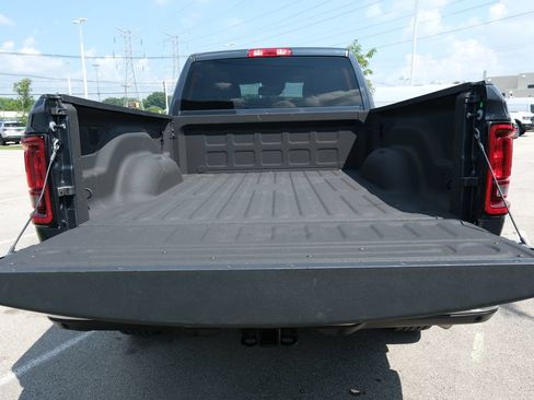Used 2026 RAM 2500 Big Horn AWD/4WD image 33