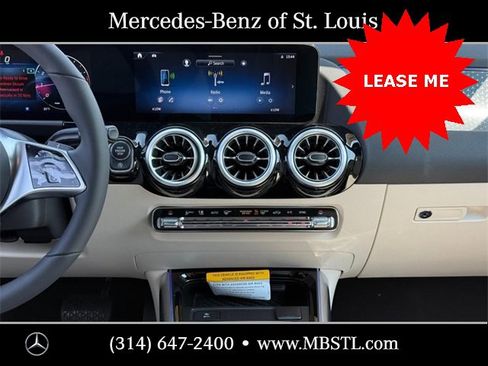 Certified 2025 Mercedes-Benz GLA 250 4MATIC image 10