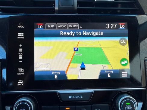 Used 2018 Honda Civic Touring image 9