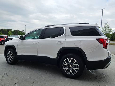 Used 2023 GMC Acadia SLT AWD/4WD image 5