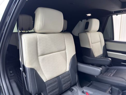 Used 2023 Toyota Sequoia Capstone AWD/4WD image 44