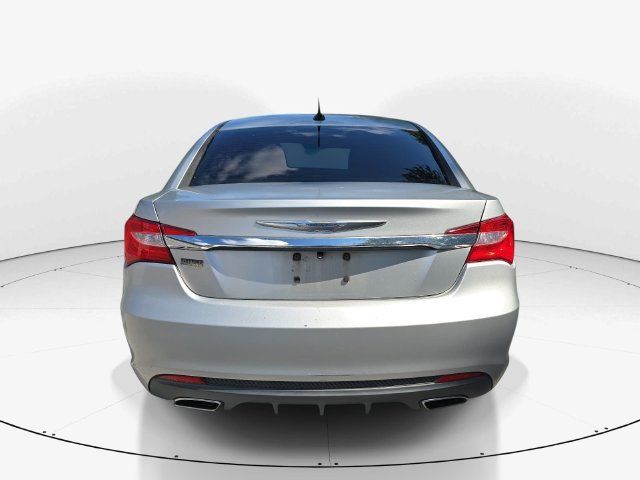 Used 2012 Chrysler 200 Touring FWD image 7