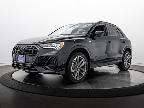 Used 2025 Audi Q3 2.0T Premium w/ Convenience Package AWD/4WD image 6