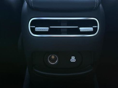 Used 2024 Genesis G90 3.5T image 31