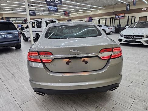 Used 2013 Jaguar XF XF 2.0L I4T image 7