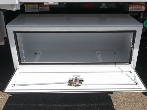 Used 2024 Ford F450 XL w/ XL Chrome Package image 6