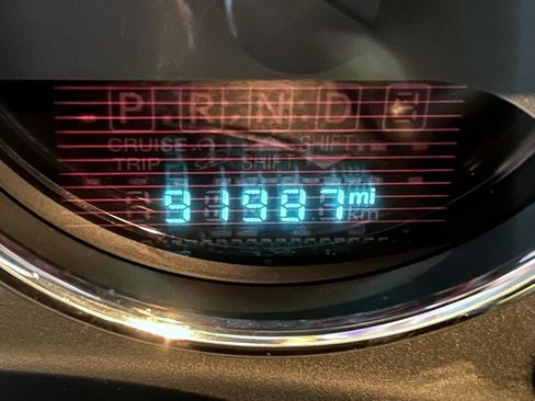 Used 2016 Jeep Wrangler Unlimited Sahara w/ Connectivity Group AWD/4WD image 11
