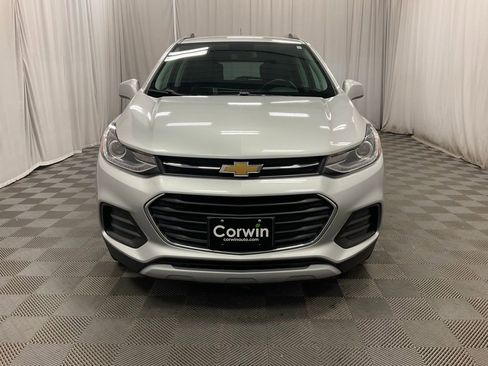 Used 2020 Chevrolet Trax LT w/ LT Convenience Package image 7