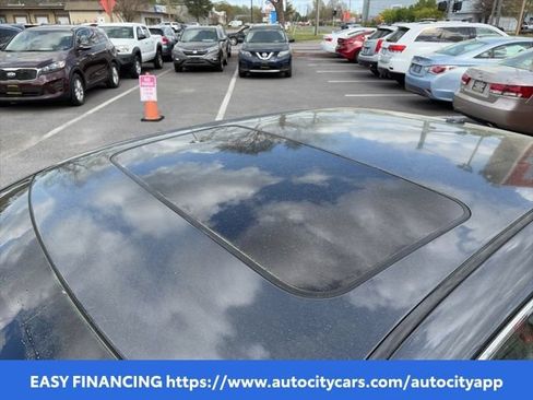 Used 2011 Toyota Camry XLE w/ XLE Extra-Value Pkg #2 FWD image 6