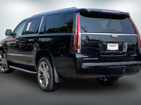 Used 2017 Cadillac Escalade ESV Luxury AWD/4WD image 10