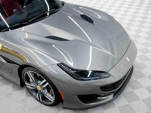 Used 2020 Ferrari Portofino RWD image 28
