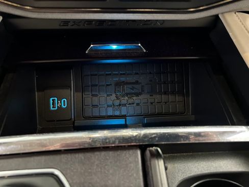 Used 2023 Ford Expedition Max Platinum image 51