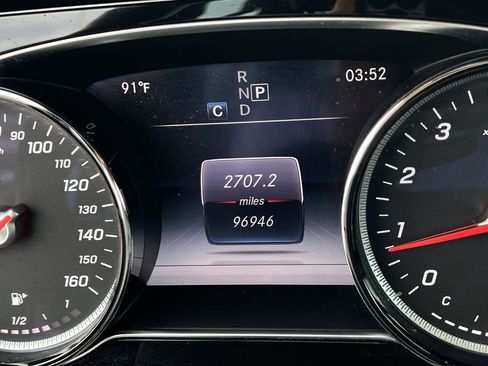 Used 2019 Mercedes-Benz E 300 image 11