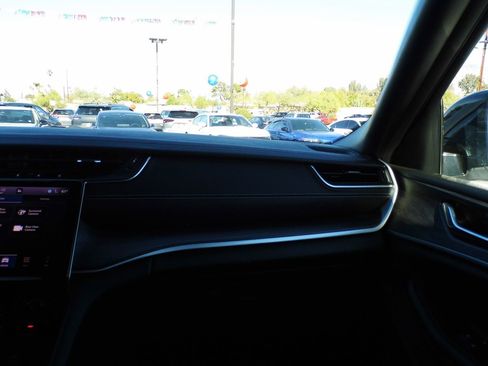 Used 2024 Jeep Grand Cherokee L Limited w/ Luxury Tech Group II image 21