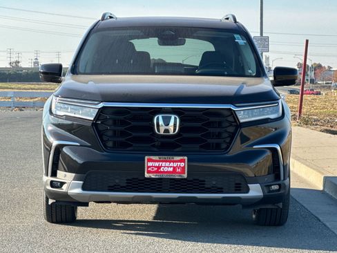 New 2025 Honda Pilot Elite image 9