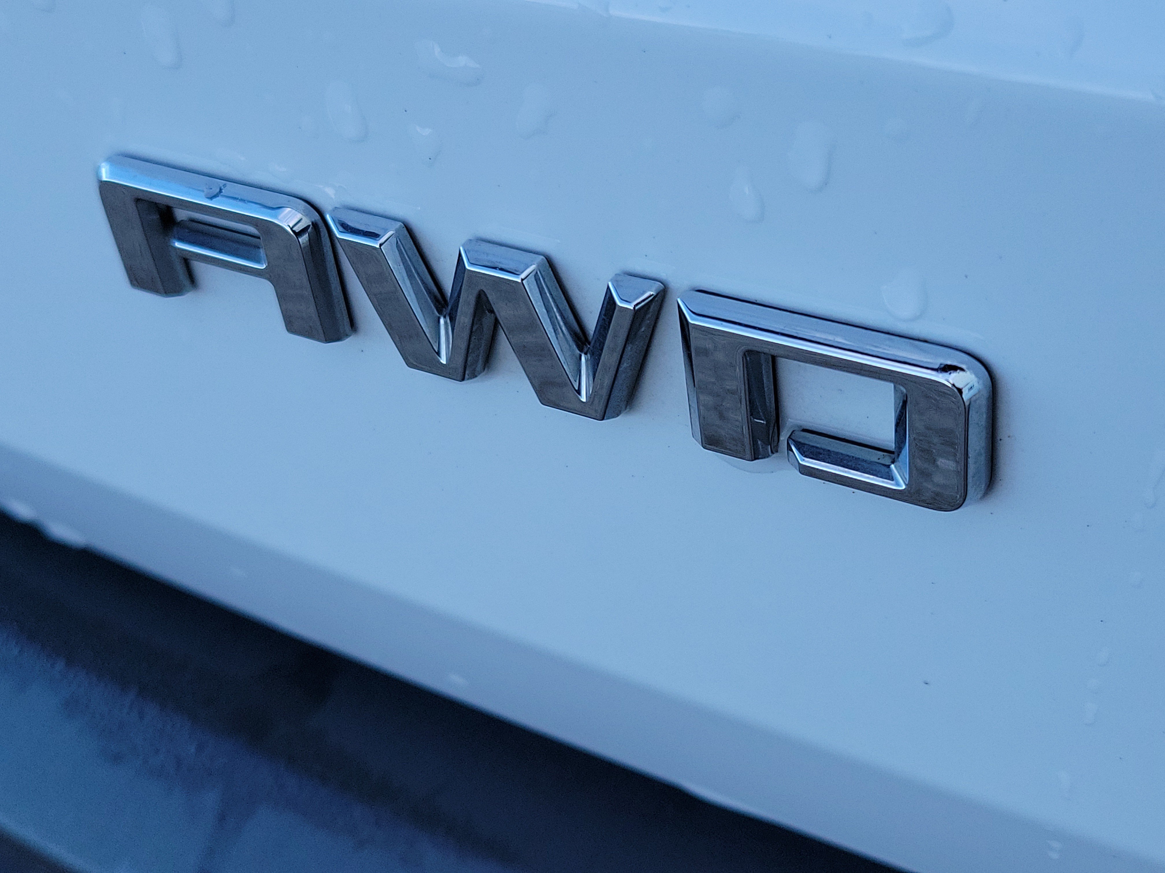Used 2025 Chevrolet Traverse LT AWD/4WD image 8