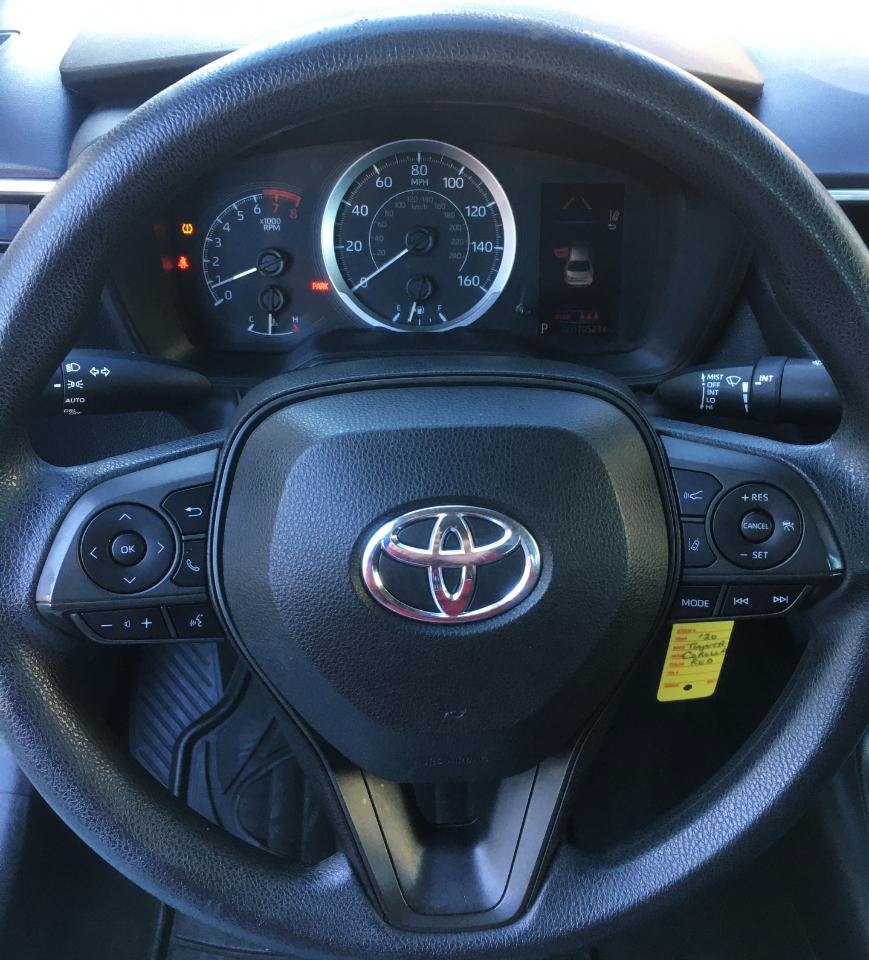 Used 2020 Toyota Corolla LE FWD image 21