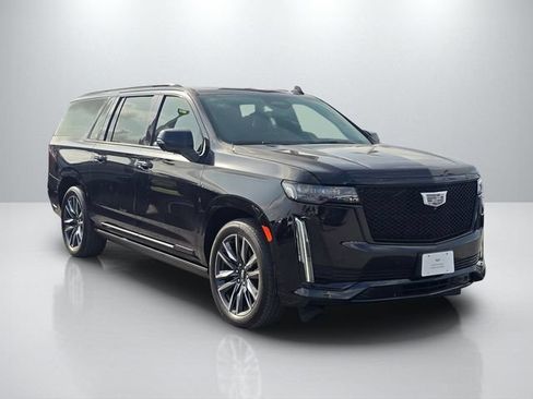 Used 2021 Cadillac Escalade ESV Sport Platinum RWD image 3