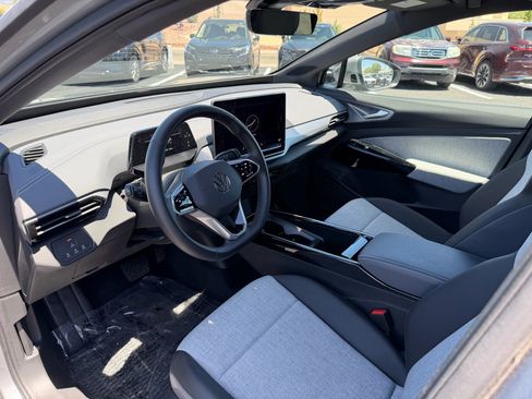 Used 2025 Volkswagen ID.4 Pro AWD/4WD image 7