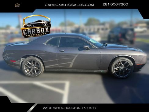 Used 2021 Dodge Challenger SXT w/ Blacktop Package RWD image 6