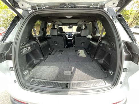 Used 2024 Jeep Grand Cherokee L Limited w/ Luxury Tech Group II image 6