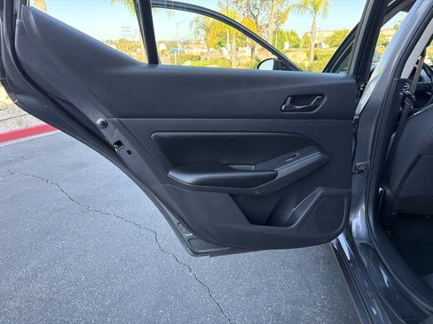 Used 2024 Nissan Altima 2.5 S FWD image 23