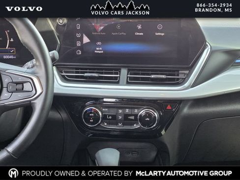 Used 2024 Chevrolet Trax LT w/ Driver Confidence Package FWD image 9