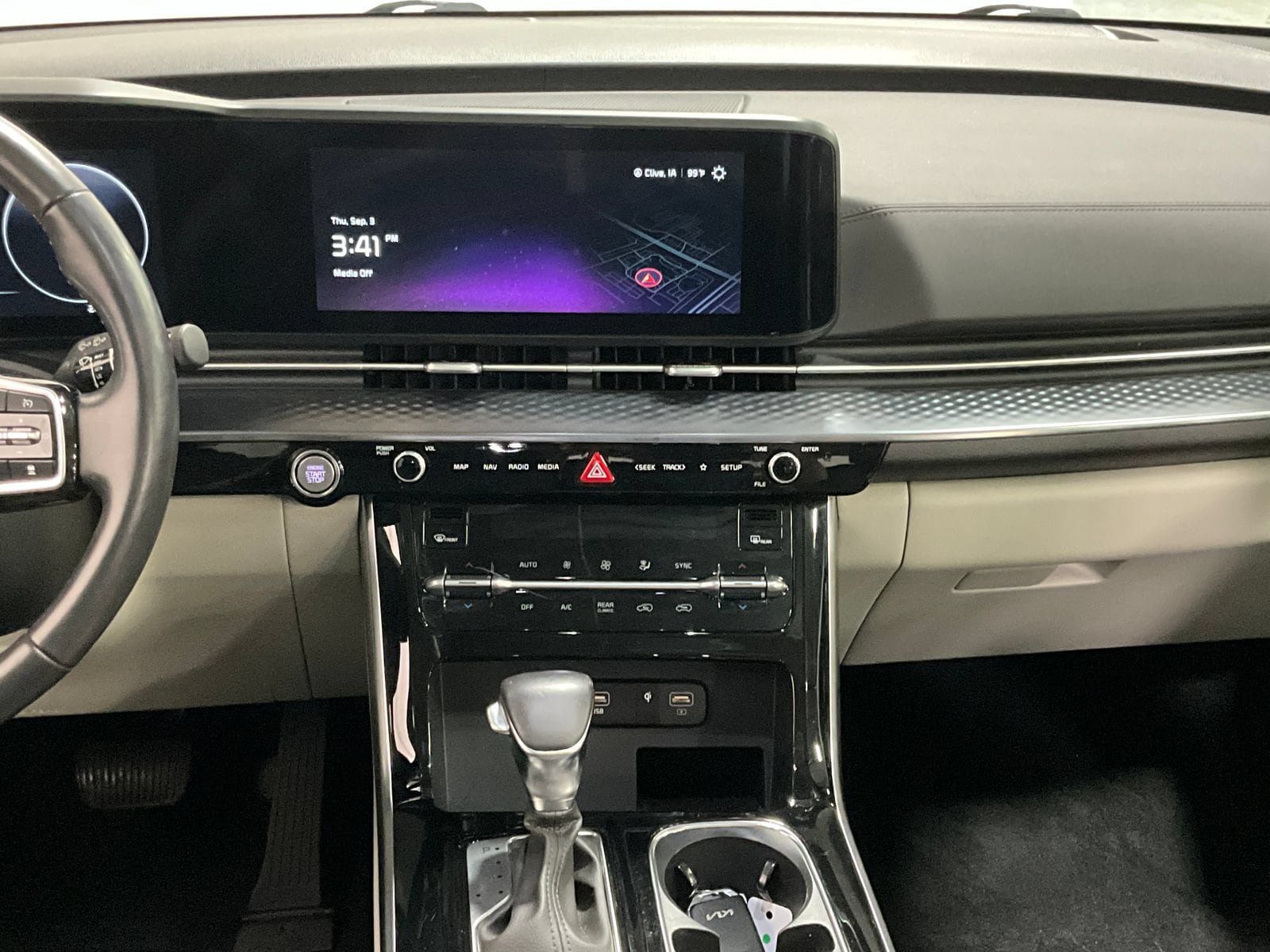 Used 2024 Kia Carnival SX Prestige FWD image 8