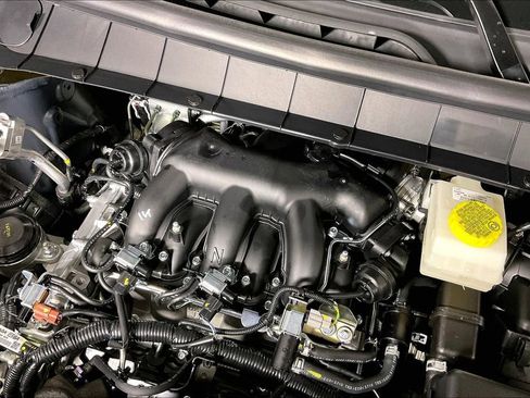 New 2026 Nissan Pathfinder SL image 34