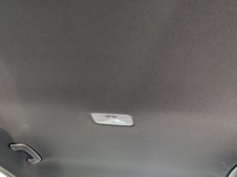 Used 2025 Hyundai Elantra SEL FWD image 21