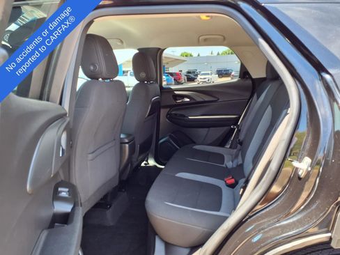 Used 2024 Chevrolet TrailBlazer LT FWD image 12