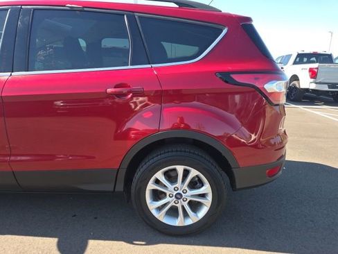 Used 2018 Ford Escape SE image 15