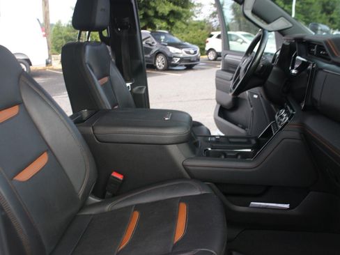 Used 2024 GMC Sierra 3500 AT4 w/ AT4 Premium Plus Package AWD/4WD image 35