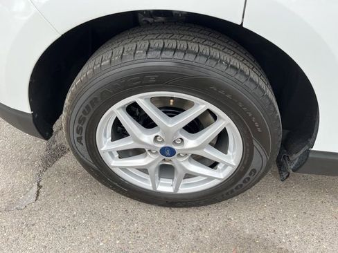 Used 2021 Ford Edge SEL w/ Cargo Accessory Package image 16