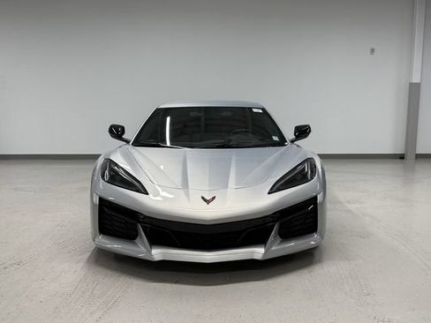 Used 2023 Chevrolet Corvette Z06 w/ Stealth Interior Trim Package RWD image 11