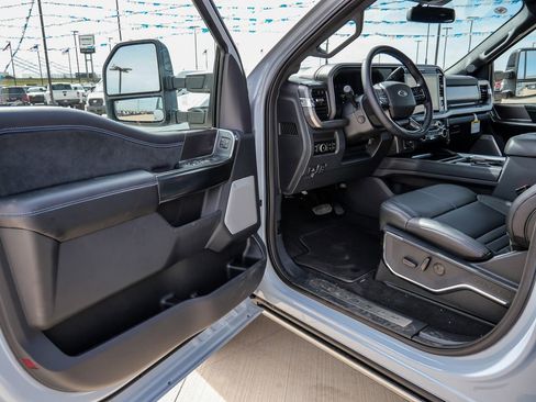 New 2026 Ford F250 Platinum AWD/4WD image 32