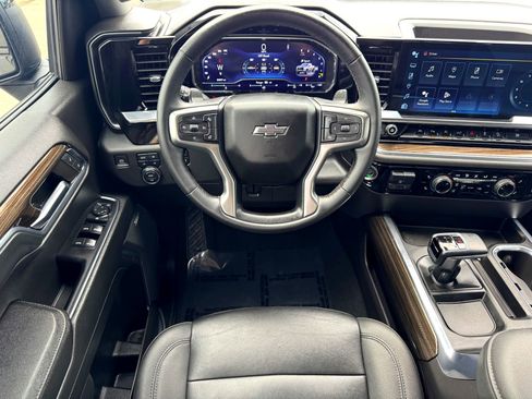 Used 2024 Chevrolet Silverado 1500 LT Trail Boss w/ Convenience Package II image 22